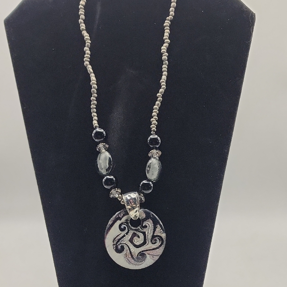 Glass Style Elegant‎ Silver and Black Pendant Necklace - Large